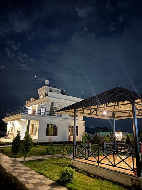 Property building, Night