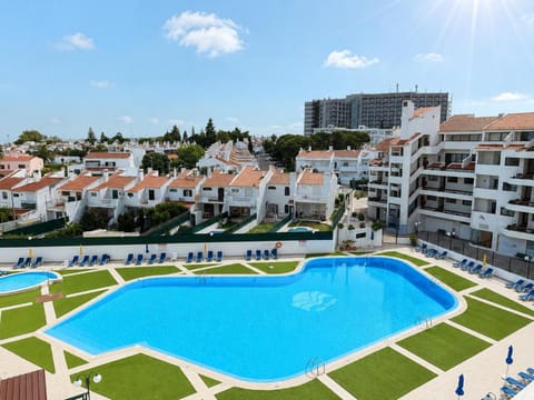 Day, City view, Pool view, Swimming pool, Swimming pool, Location, sunbed