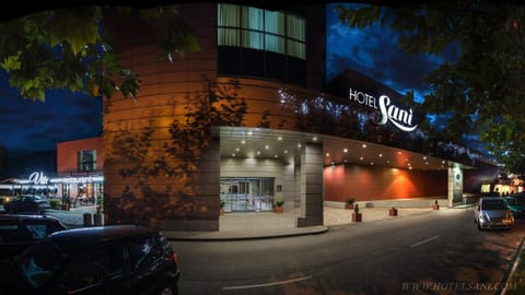 Property building, Facade/entrance, View (from property/room)