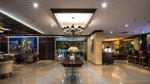 Lounge or bar, Area and facilities