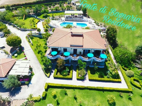 Property building, Bird's eye view, Garden view, Swimming pool