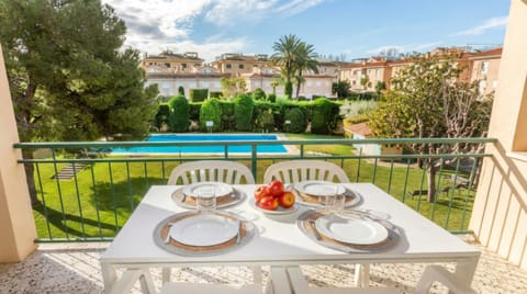 Balcony/Terrace, Garden view, Pool view