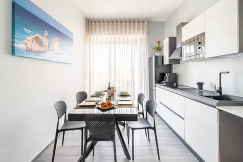 Property building, Kitchen or kitchenette, Living room