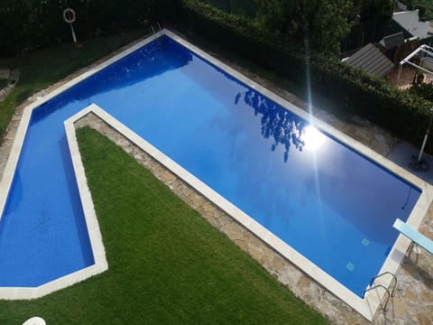Property building, Pool view, Swimming pool