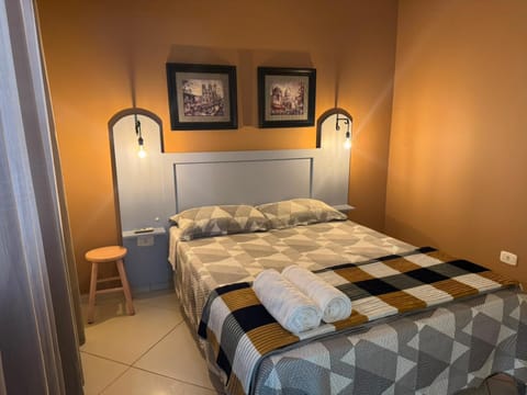 Bedroom, flat iron, washing machine, washing machine, air conditioner