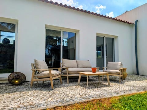 Garden, Seating area