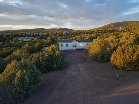 Property building, Day, Neighbourhood, Natural landscape, Bird's eye view, Parking