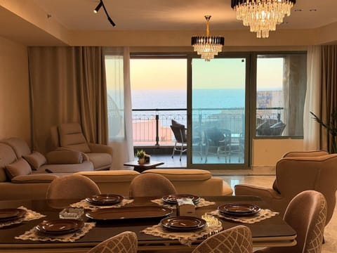 Balcony/Terrace, Dining area