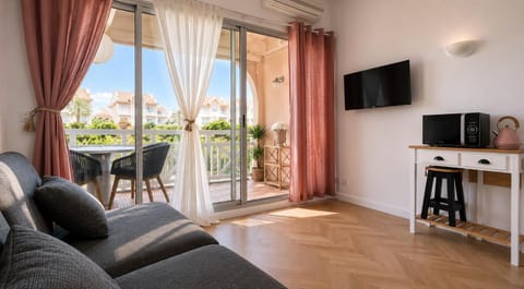 TV and multimedia, Living room, air conditioner