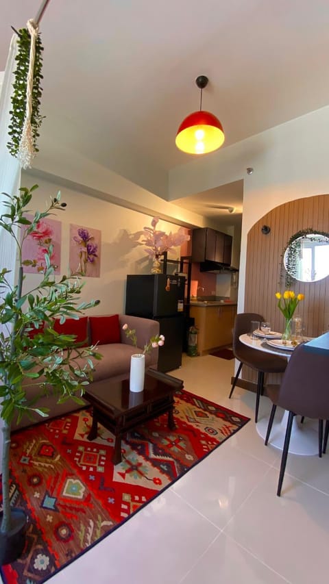 Communal lounge/ TV room, TV and multimedia, Kitchen or kitchenette, Seating area, Dining area, Evening entertainment