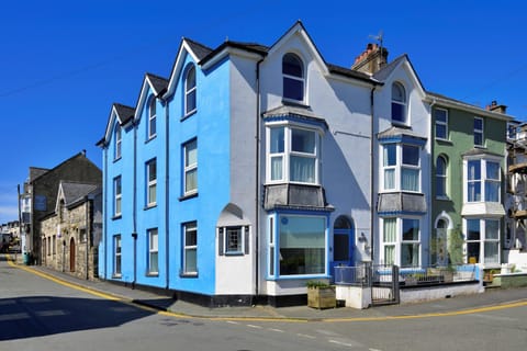 Property building, Facade/entrance, Off site