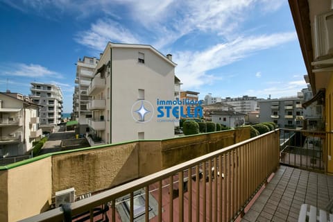 Property building, Balcony/Terrace, Sea view