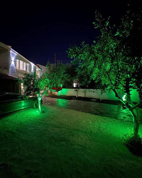 Property building, Garden