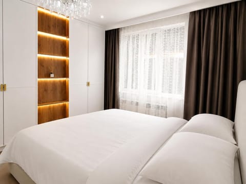 Bedroom, bunk bed