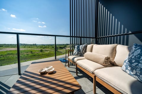 View (from property/room), Seating area, Lake view, Lake view