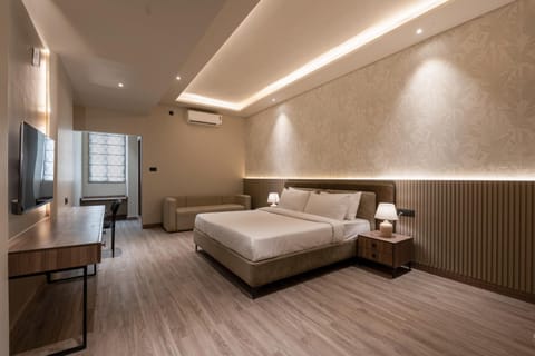 Bed, TV and multimedia