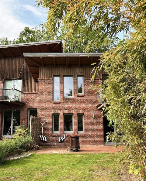 Property building, Garden, Garden view