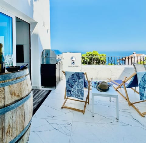 Natural landscape, View (from property/room), Balcony/Terrace, Seating area, Sea view