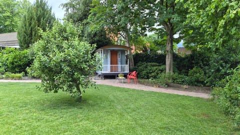 Property building, Garden
