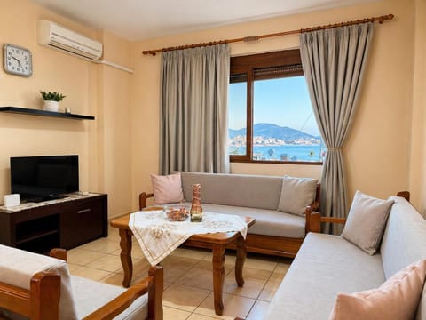 Natural landscape, TV and multimedia, Living room, Seating area, Dining area, Mountain view, Sea view, air conditioner