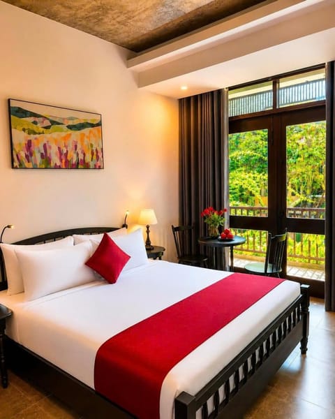 Bed, View (from property/room), Balcony/Terrace, Bedroom