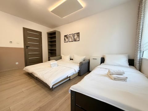 Bed, Photo of the whole room, Bedroom, towels, wardrobe