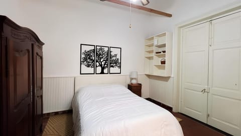 Bed, Photo of the whole room, Bedroom, wardrobe, air conditioner