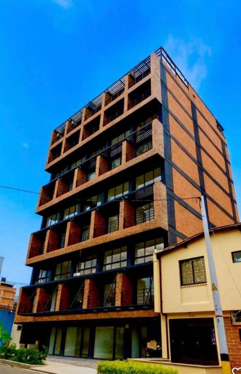 Property building, Facade/entrance