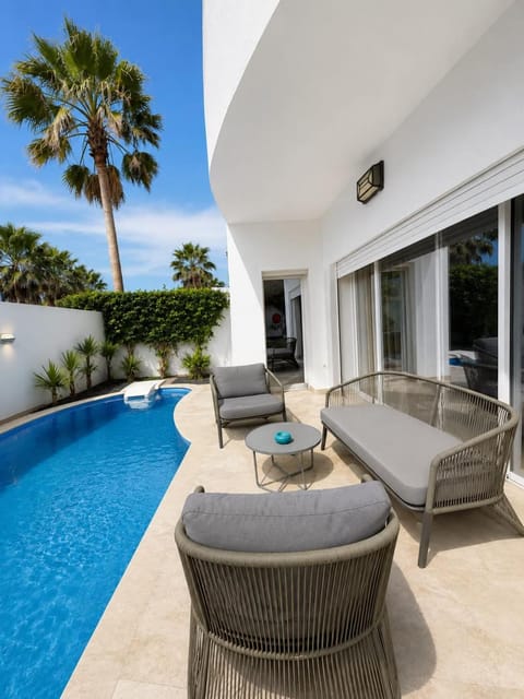 Pool view, Swimming pool