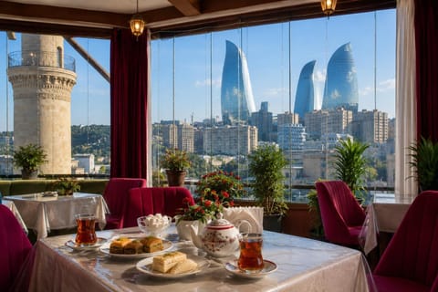 Restaurant/places to eat, View (from property/room), Breakfast
