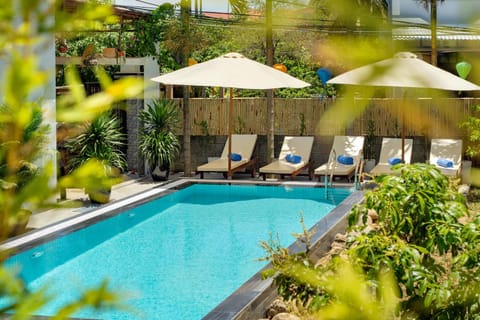 Neighbourhood, Natural landscape, Garden view, Pool view, Swimming pool, sunbed