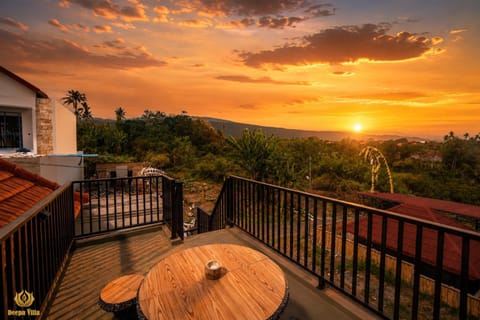Patio, Day, Natural landscape, View (from property/room), Balcony/Terrace, Dining area, Mountain view, Sea view, Sunrise, Sunset