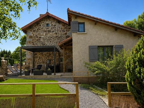 Property building, Garden, Garden view