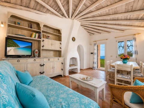 Living room, Dining area, Sea view