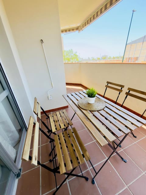 Off site, Balcony/Terrace