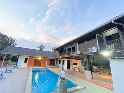 Property building, Patio, Pool view, Swimming pool, Swimming pool, sunbed