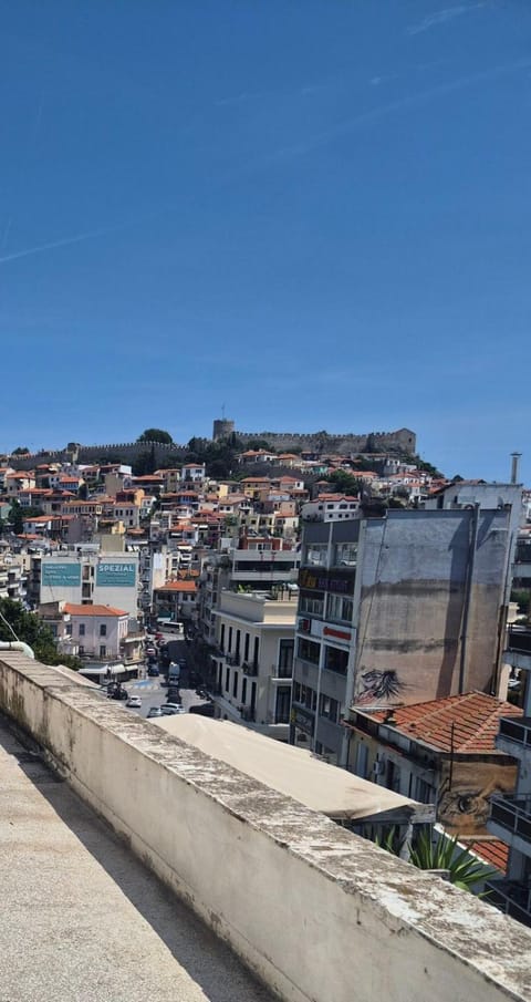 Property building, Day, City view, Landmark view, Street view