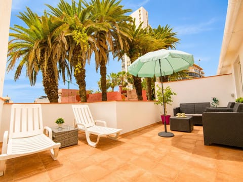 View (from property/room), Balcony/Terrace, sunbed
