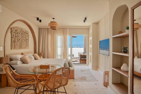 Bed, Seating area, Bedroom