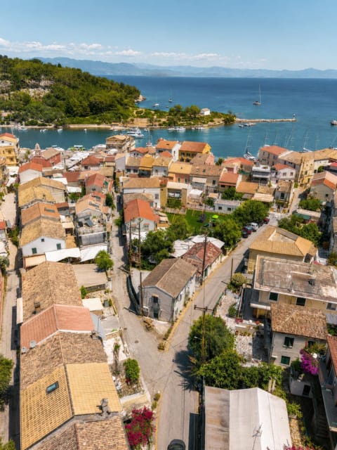 City view, Sea view