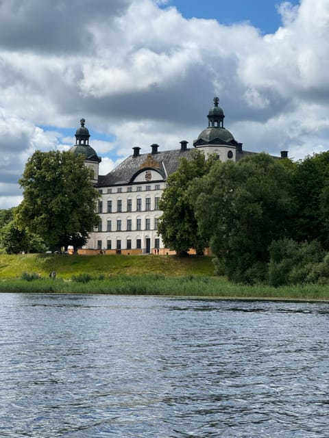 Nearby landmark