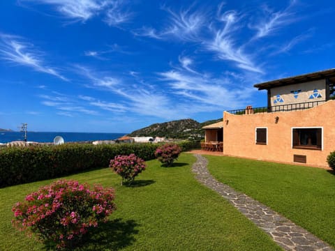 Property building, Natural landscape, Garden, Garden view, Sea view
