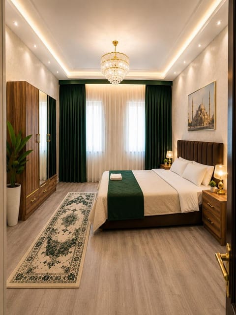 Bed, TV and multimedia, Coffee/tea facilities, Photo of the whole room, Bedroom, towels, wardrobe, air conditioner