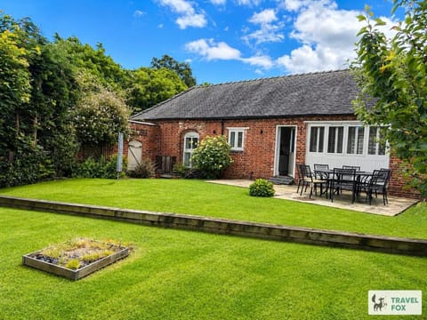 Property building, Patio, Garden, Garden view