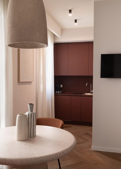 TV and multimedia, Kitchen or kitchenette, Dining area, minibar