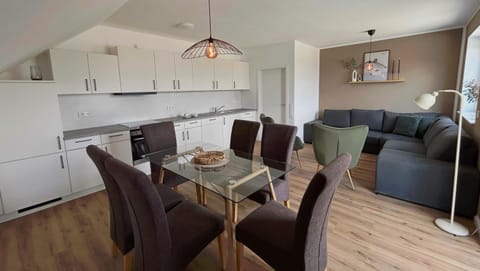 Living room, Dining area, Food, kitchen