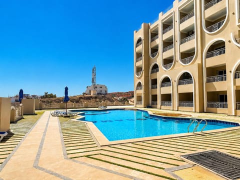 Property building, Swimming pool