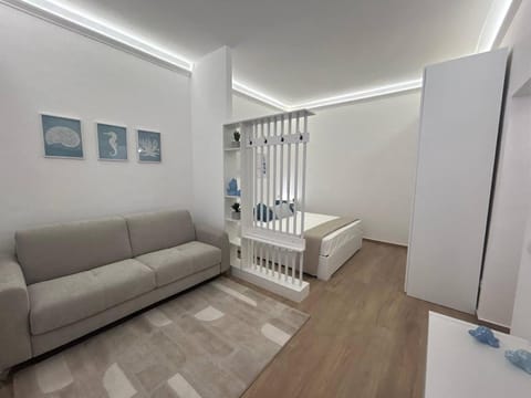 Living room, Photo of the whole room