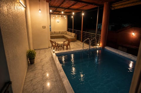 Lounge or bar, Swimming pool