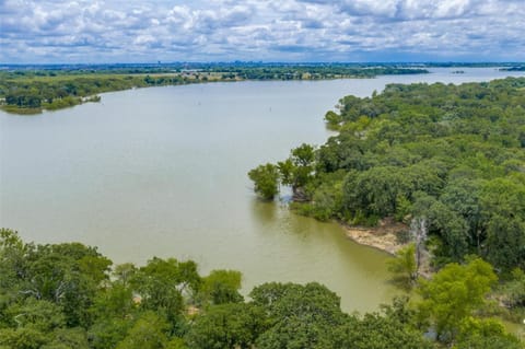 Bird's eye view, Lake view